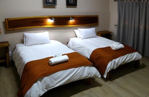 Otjiwarongo Hotel | Cest Si Bon Hotel