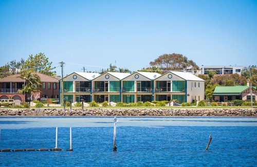 Merimbula Apartment | Cetacea Luxury Apartments - 3 Bedroom Lake View Apartment