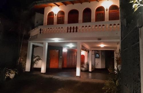 Battaramulla South House | Ceylon Travel and Stay Lodge