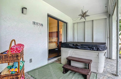 Naples Apartment | CF(JEN) - 1352 Monarch Circle (3B)