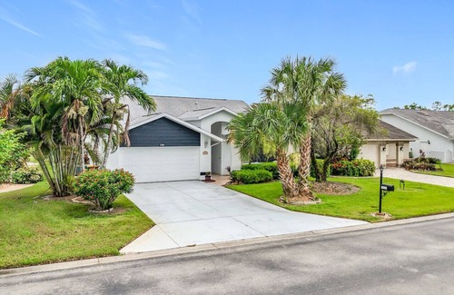 Naples Apartment | CF(JEN) - 1352 Monarch Circle (3B)