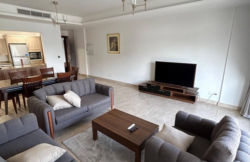 New Cairo Apartment | CFC 2BR:Walk to CFC Mall
