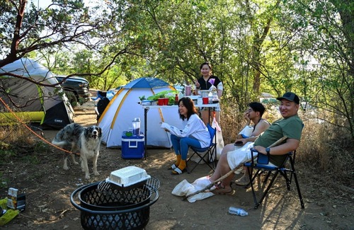 Pinehurst RV Rental | CG02 Large 35 X 45 ft. Campsite/Shower - Kings Canyon & Sequoia NP