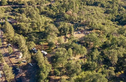 Pinehurst Apartment | CG04 Large 25X40 ft. Campsite/Shower - Kings Canyon & Sequoia NP