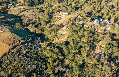 Pinehurst Apartment | CG04 Large 25X40 ft. Campsite/Shower - Kings Canyon & Sequoia NP