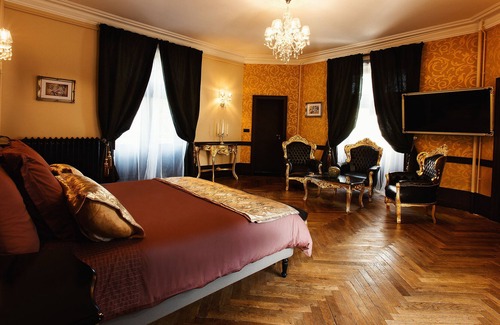 Saint-Germain-d'Arce Other | Château d'Amenon