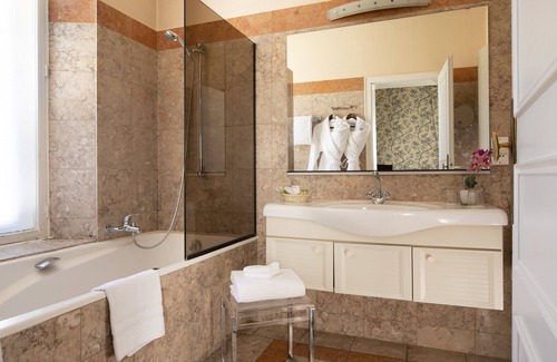 Rouffach Hotel | Château d'Isenbourg