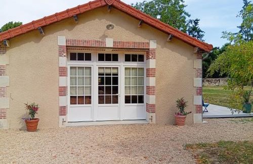 Sainte-Cecile Apartment | Château de Bellevue - La Longère