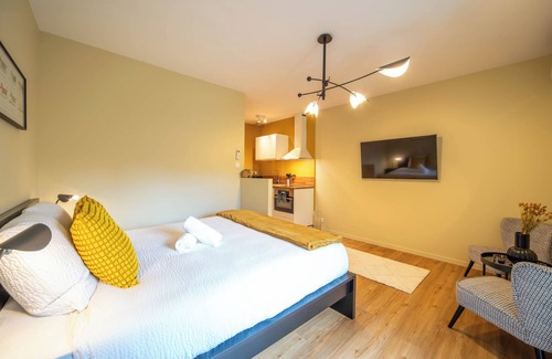 Dracy-le-Fort Other | "Château de Dracy - La Pétillante"