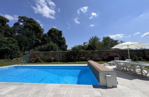 Dangeul House | Château de famille - Dangeul - 15 personnes