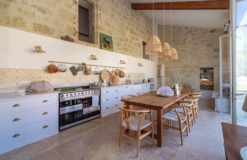 Saint-Martin-de-Beauville Villa | Château de Galaup - Five Bedroom Villa, Sleeps 10