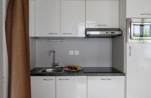 Baden House | Château De Kergonano, dans l'Orangerie by Interhome