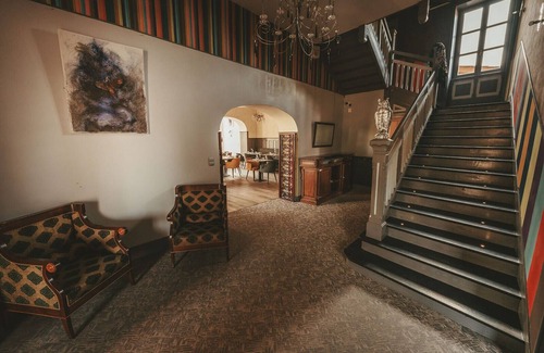 Chaintre Hotel | Château de La Barge