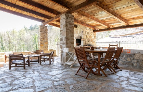 Jaujac House | Château de Laulagnet - 3e avec piscine dans un écrin de verdure