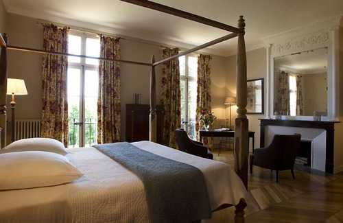 Nazelles-Negron Hotel | Château de Perreux, The Originals Collection