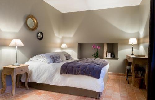 Pierreclos Bed & Breakfast | Château de Pierreclos