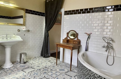 Appenai-sous-Belleme House | Château des Feugerets