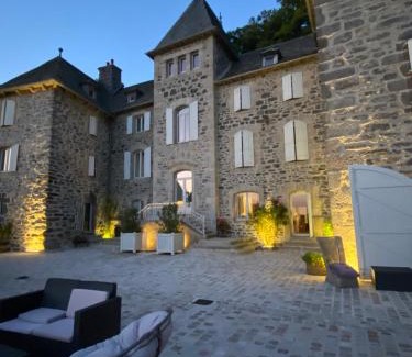 Curieres Bed & Breakfast | Château du Puech