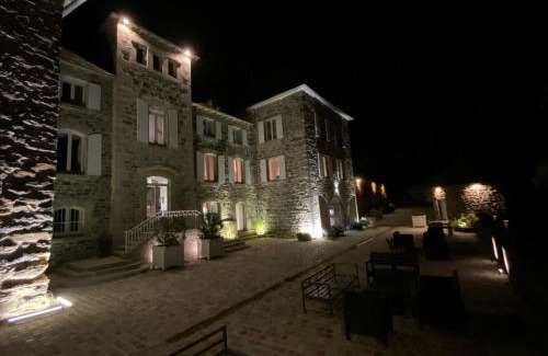 Curieres Bed & Breakfast | Château du Puech