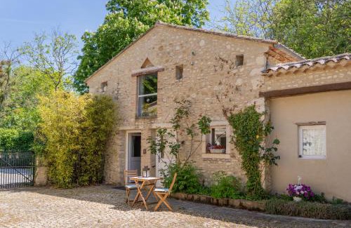 Saint-Gervais-sur-Roubion Bed & Breakfast | Château de Marrets