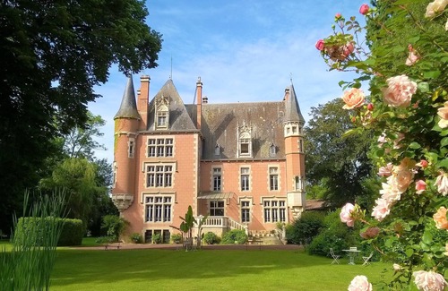 Saint-Remy-de-Chargnat House | Château de la Vernède, charming & historic guest house, Volcanoes natural park