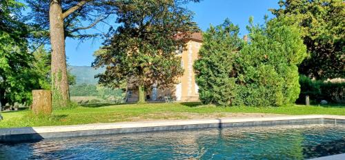 Les Marches Bed & Breakfast | Château La Violette