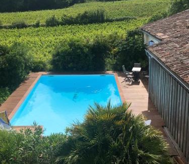 Salleboeuf Apartment | Château Régaldo-Saint Blancard