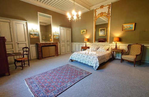 Bollene Other | Château Rouge (8 people- swimming pool)