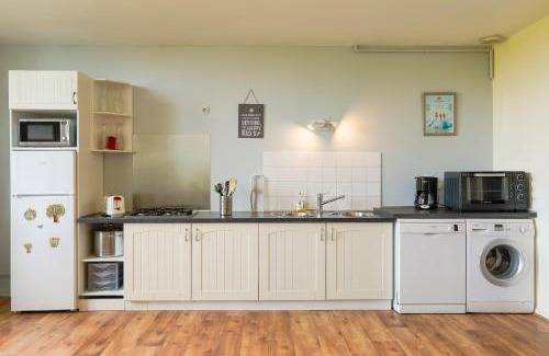 Bons-Tassily Apartment | Château Turgot Gîtes