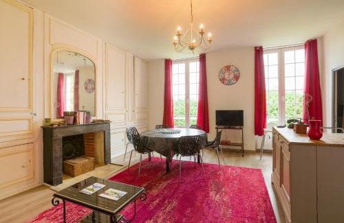 Bons-Tassily Apartment | Château Turgot Gîtes