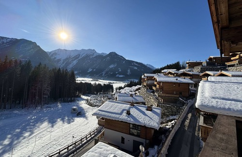 Schonbach Ski Chalet | Chalet in Neukirchen near Ski Slope