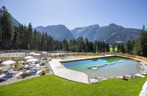Schonbach Ski Chalet | Chalet in Neukirchen near Ski Slope