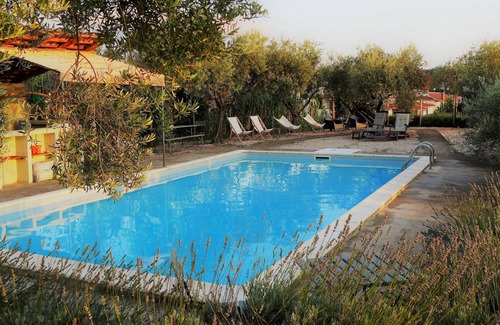 Sessa Aurunca Apartment | Charming renovated farmhouse in rural tranquillity with pool