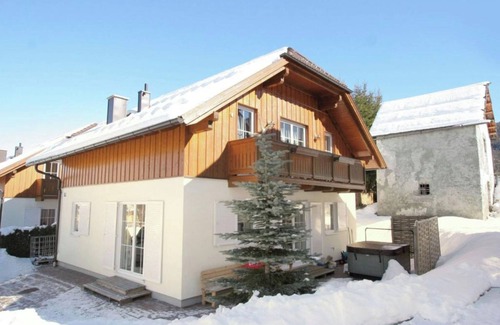 Sankt Margarethen im Lungau Ski Chalet | Chalet with sauna, hot tub and summer charm