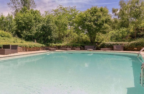 Les Eyzies Villa | Charming Estate Dordogne with Pool