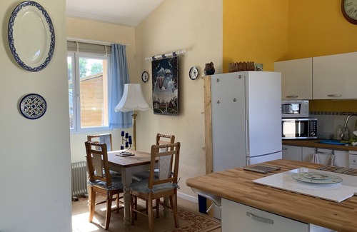 Saint-Etienne-de-Villereal Cottage | Charming Cottage in Saint Etienne