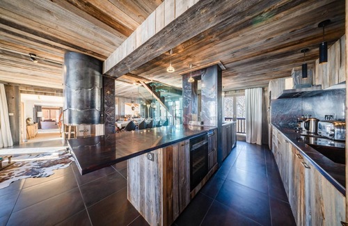 Saint-Martin-de-Belleville Ski Chalet | Chalet Belleville - Seven Bedroom Chalet, Sleeps 15