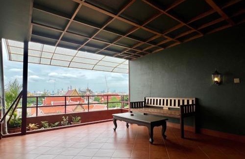 Chana Songkhram House | Cha Na Stay at Merry V