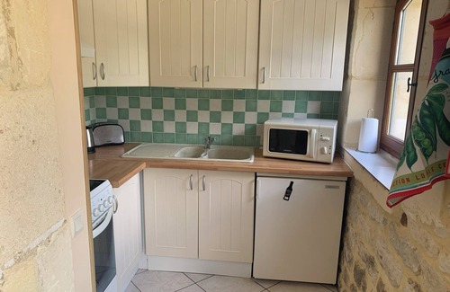 Cherves-Richemont Cottage | Chai - cute, cosy little one bedroom gite with pool