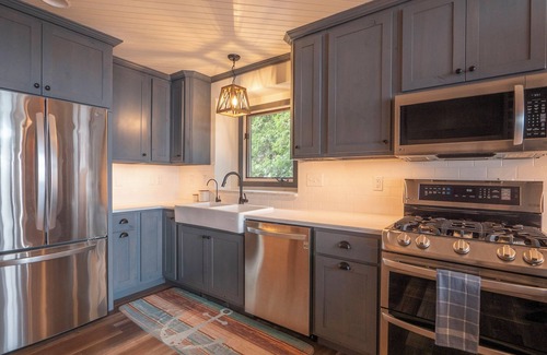 Waupaca House | Chain Lakefront Retreat Awesome Sandbar Newly remodeled