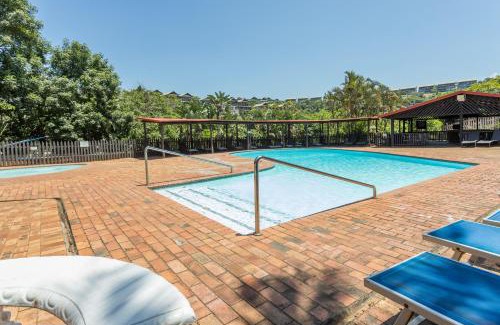 Shaka's Rock Ski Chalet | Chakas Rock Chalets 15