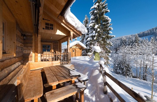 Sankt Martin am Tennengebirge Ski Chalet | Chalet in St. Martin with Sauna & Hot Tub