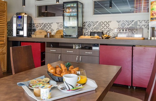 Chaveignes Ski Chalet | Chalet Dans Le Val de Loire | Accès Piscine + Espace Bien-Être