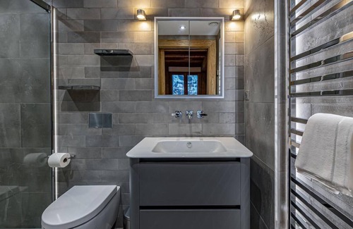 Les Belleville Ski Chalet | Chalet, wifi, view open, sauna, fireplace or stove, parking, tv, ski locker, 330m²