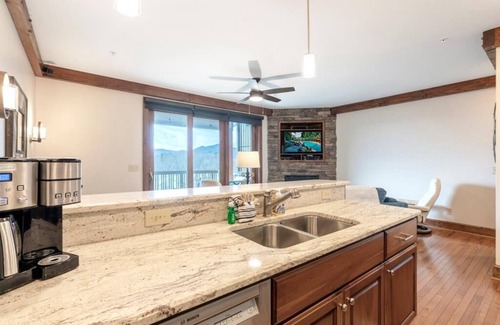 Boone Resort | Chalakee Lodge CD-3: Gated Resort, Indoor/Outdoor Pools and Hot Tub, Resort Hot Tub, Fitness, Gas.