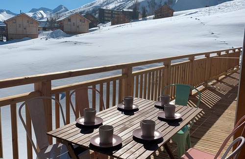 La Toussuire Ski Chalet | Chalet 'Alphonsine Ski Lodge' with Mountain View, Private Terrace and Wi-Fi