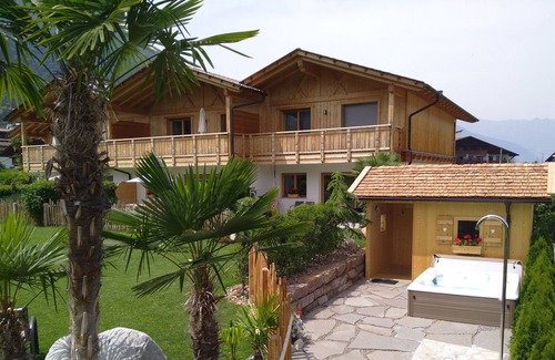 Tesimo Ski Chalet | Chalet '1 65m²' with Mountain View, Shared Pool and Wi-Fi