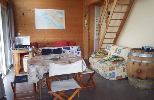 Soulac-sur-Mer House | Chalet 1 to 5 persons garden and terrace with pergola in residential park