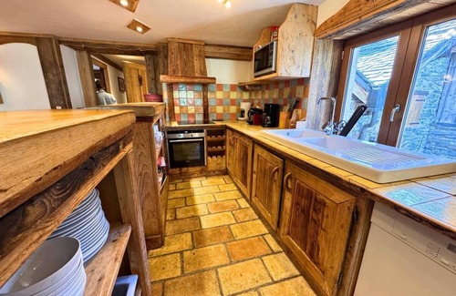 Reberty Ski Chalet | Chalet, 10m from ski slopes, view mountain, fitness, sauna, balcony, fireplace or stove, tv