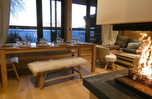 Bourg-Saint-Maurice Ski Chalet | Chalet 12 people ski in ski out, departure ski return direct Les Arcs 1600